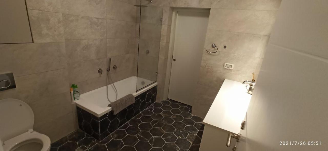 Nitsa Sea View Luxurious Apartment Netanya Esterno foto